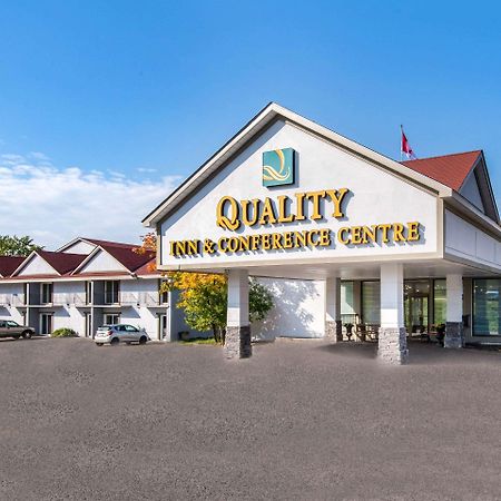 Quality Inn & Conference Centre Orillia Exterior foto