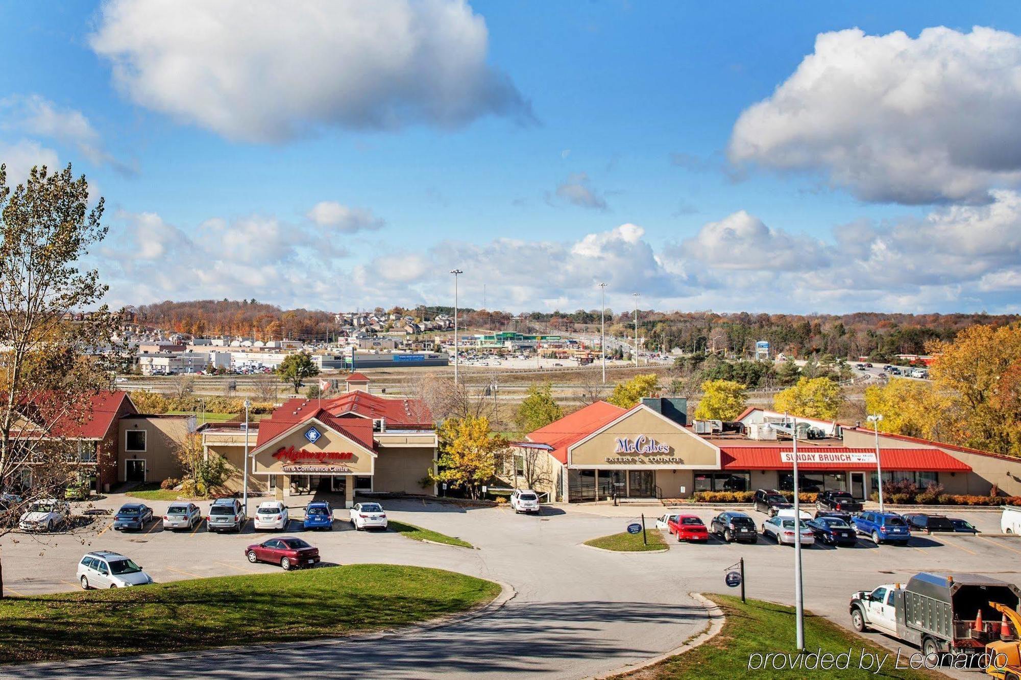 Quality Inn & Conference Centre Orillia Exterior foto